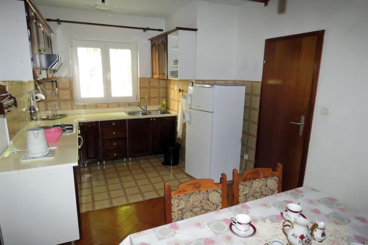 Apartments By The Sea Drasnice, Makarska - 5265 Kültér fotó